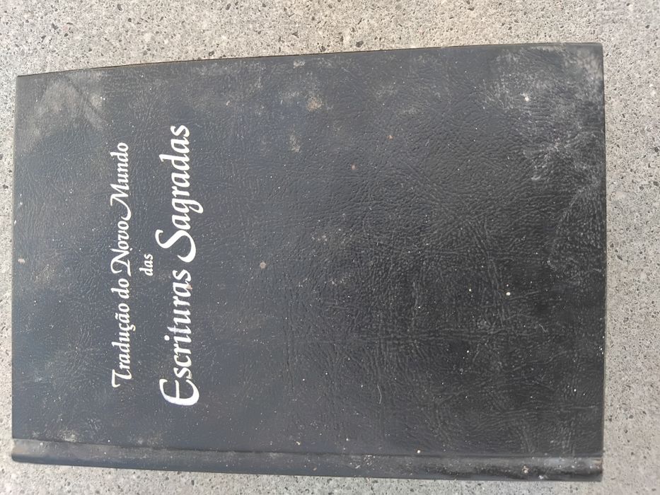 Livros diversos em bom estado