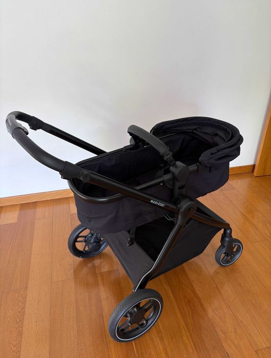 Carrinho de bebé Maxi-Cosi Zelia 3 EssenBlack