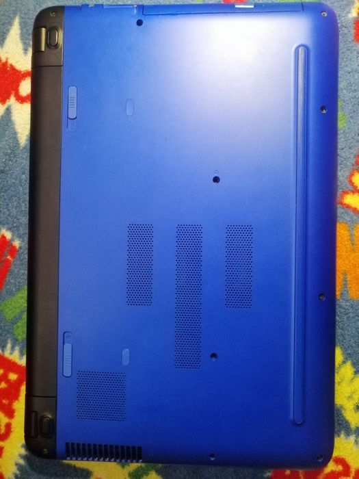 Portátil HP 1.8 a 3.6 MHz  ssd 500GB 8GB