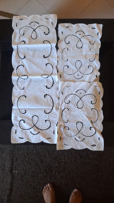 Set of 3 hand-embroidered linen doilies