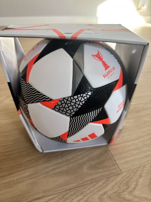Piłka meczowa adidas WUCL  final