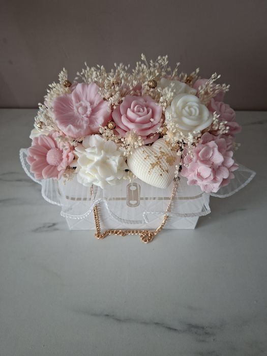 Bukiet z wosku w torebce prezent