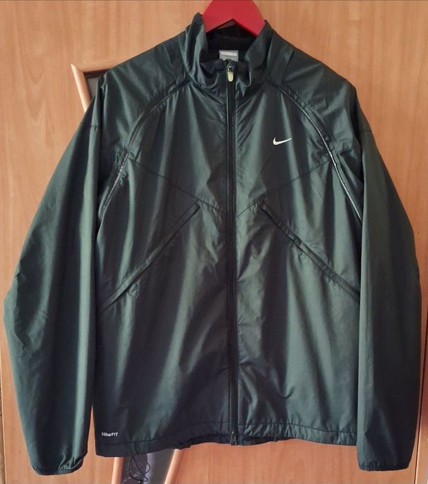 Ветровка Nike Оригинал.Размер М/L