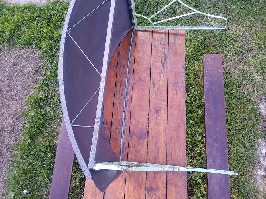 козырёк над дверью