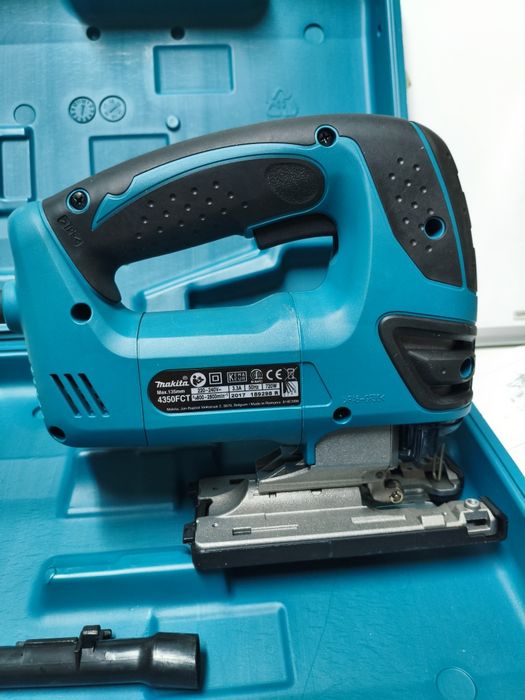 Wyrzynarka Makita 4350FCT