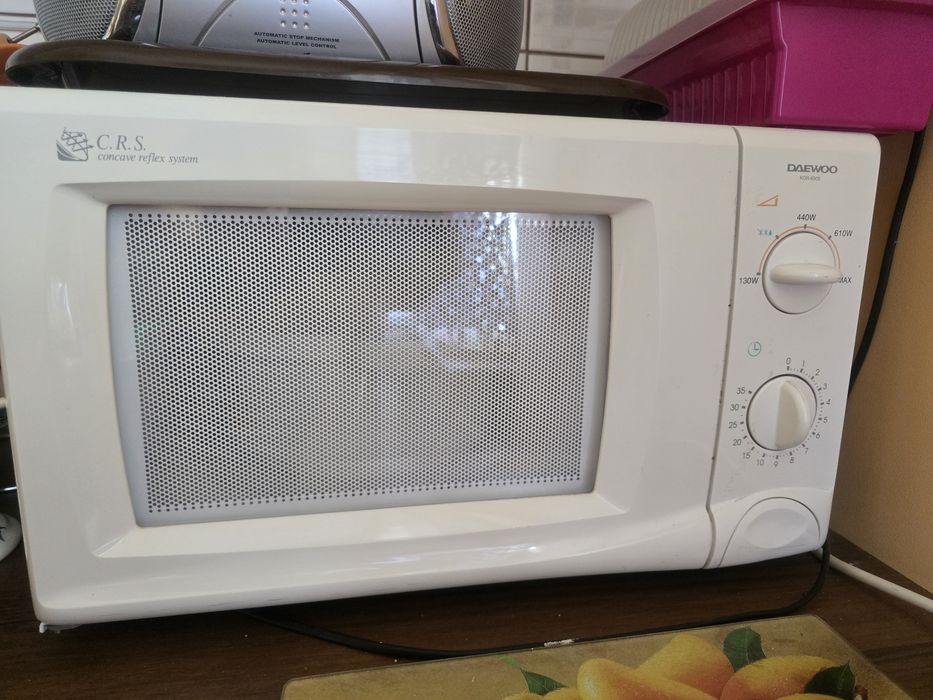 Kuchenka mikrofalowa Daewoo KOR-6305 | Sprawna, czysta, kompletna