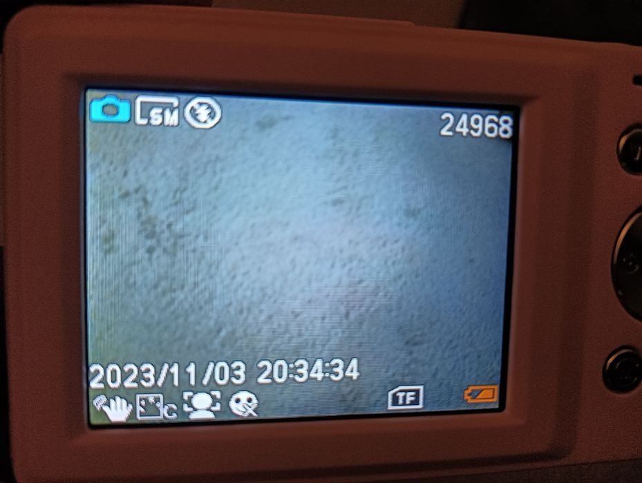 Vacate Digital Camera 44 Megapixels64738429394433122