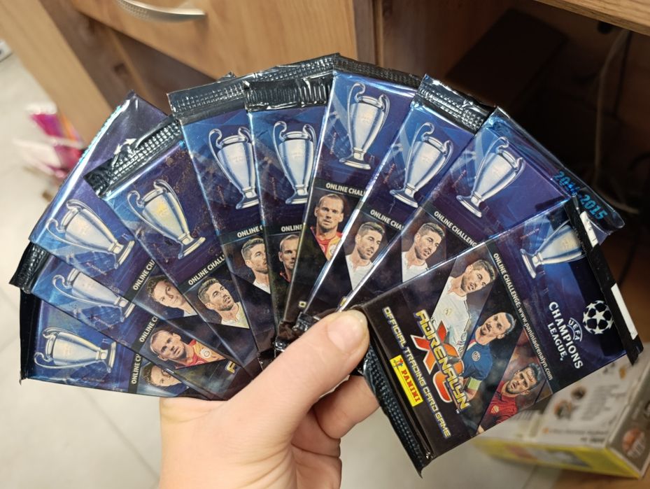 11 saszetek karty Panini Adrenalyn XL UEFA Champions League sezon 2014-2015