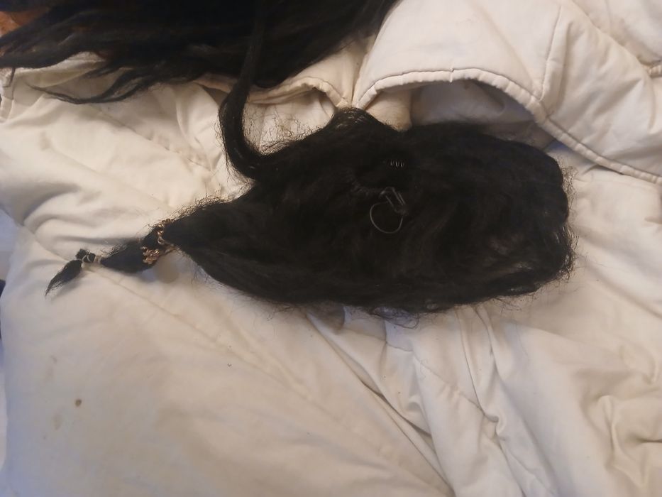 Perucas em muito bom estado