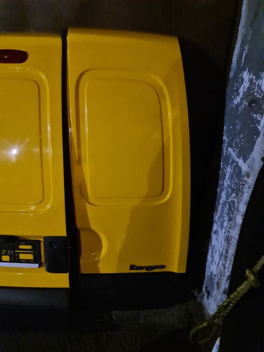 Renault kangoo drzwi tył