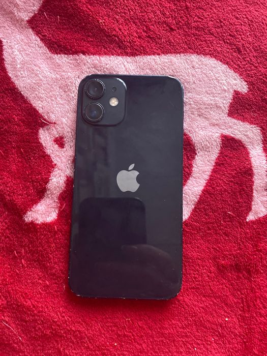 IPhone12mini na 64mb