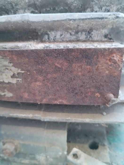 Електродвигун з минулого століття в гарному стані