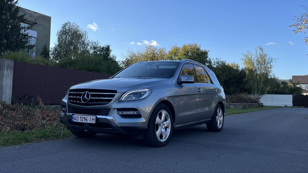 Mercedes-Benz ML350 2012 пневмо 3.0 diz