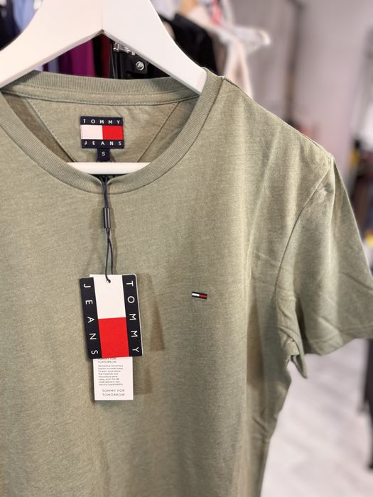 T-shirt męski Tommy Jeans khaki M