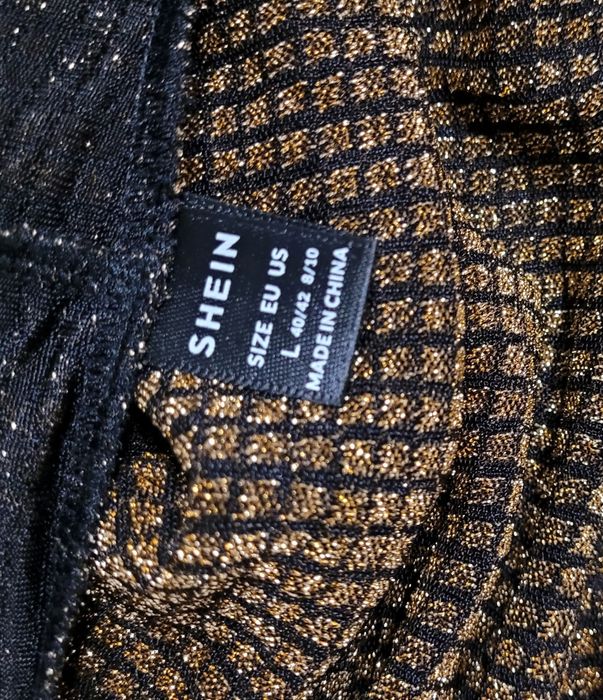 Nowa zjawiskowa mieniąca się sukienka koktajlowa z kapturem rozm. 40