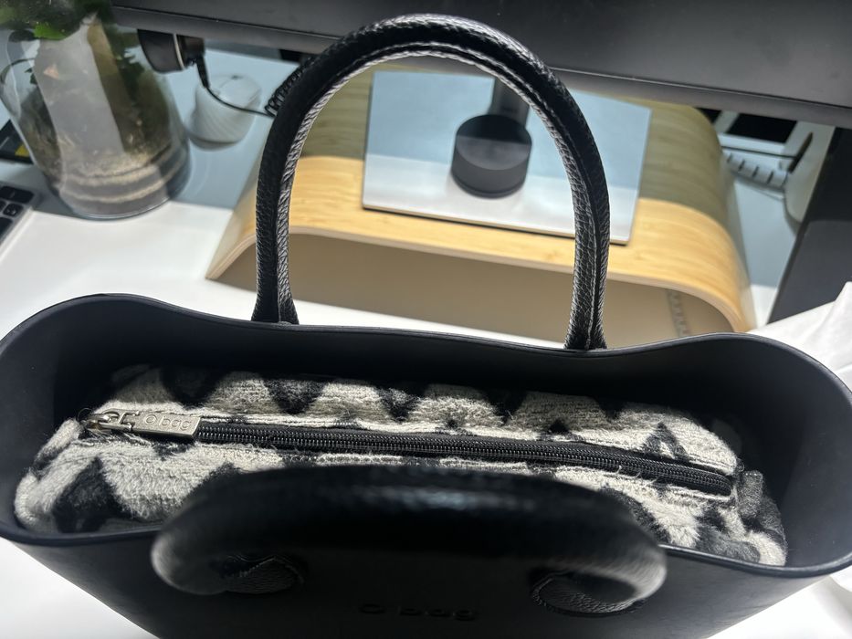 Torebka o bag w kolorze nero czarnym obag