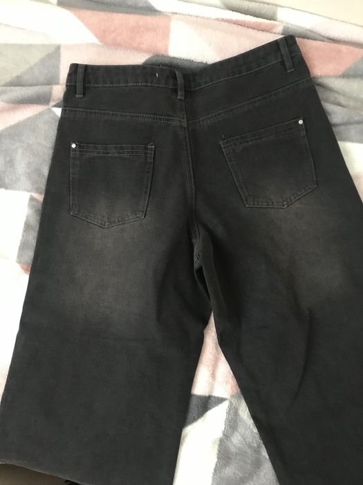 джинсы с потертостями у2к