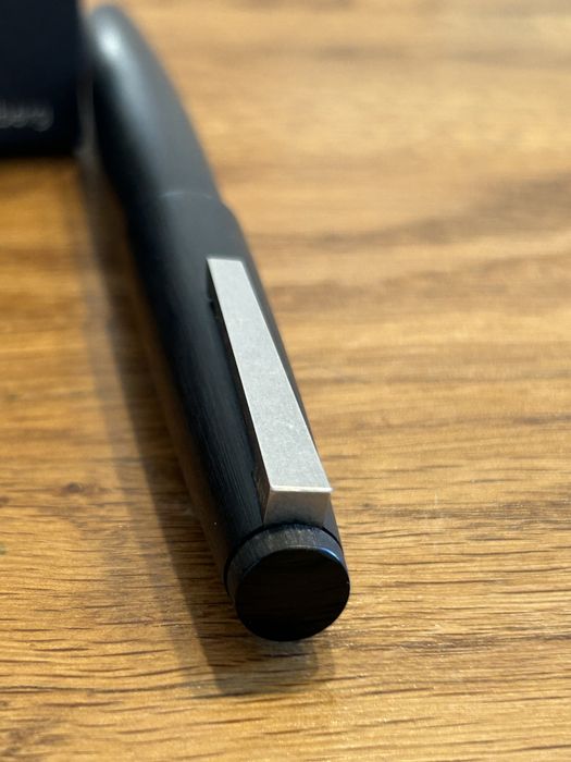 PIÓRO WIECZNE LAMY 2000 F CZARNE MAKROLON