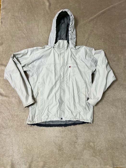 Ветровка Berghaus на мембране, НЕ гор текс