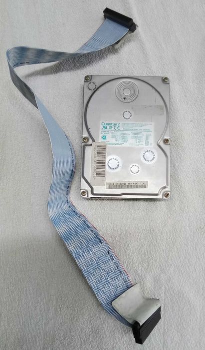 [PC Vintage] Disco 4.3 GB - Quantum Atlas II - SCSI + cabo