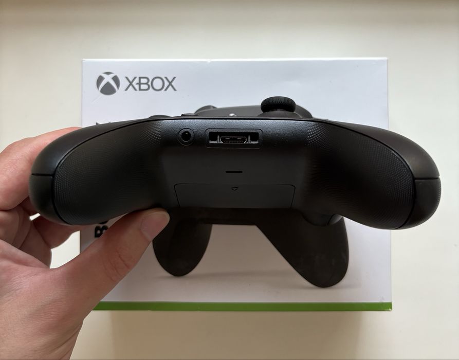 Геймпад Microsoft Xbox Series X | S Wireless Controller Carbon Black