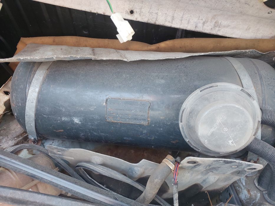 Продам автомобильный газовый баллон