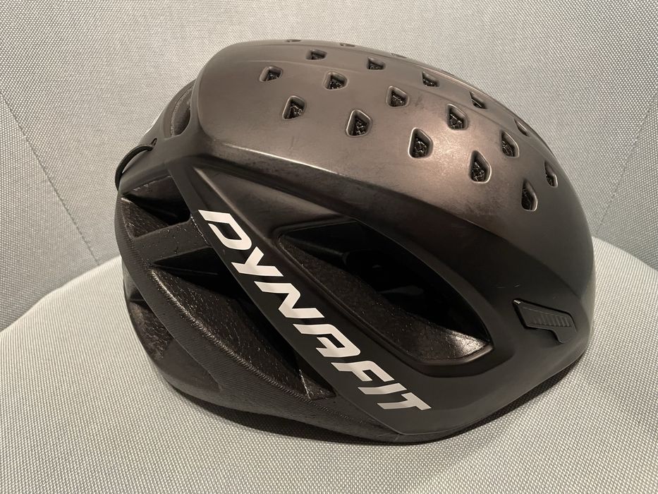 Kask skiturowy Dynafit Blacklight M/L -  3 normy: skitour, climbing, mountaneering