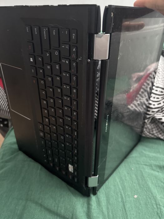 Laptop lenowo wyginany o 370 stopni