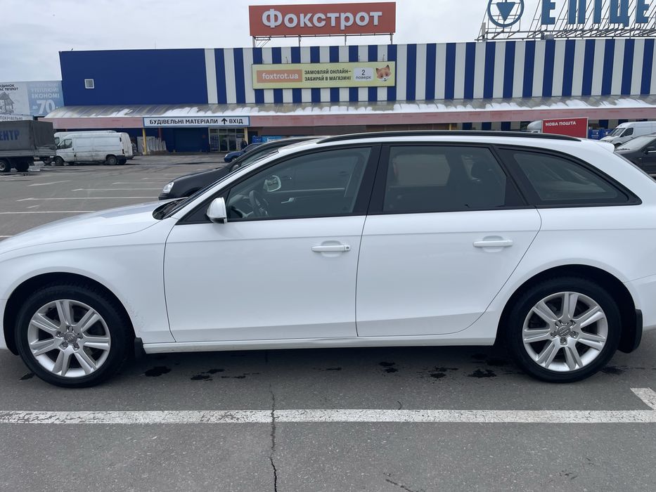 Ауді А4 б8 2010 рік