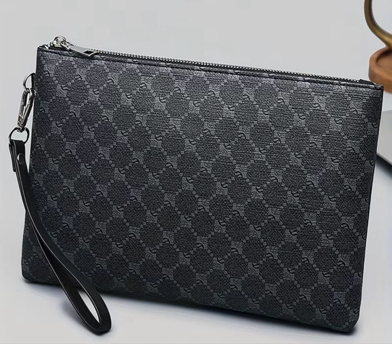 Стильний клатч-органайзер з ремінцем