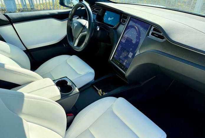 Tesla model S p100d 2020