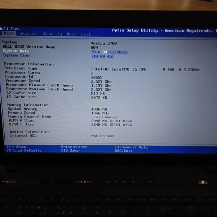 Ноутбук Dell Vostro 3700 17" на запчастини