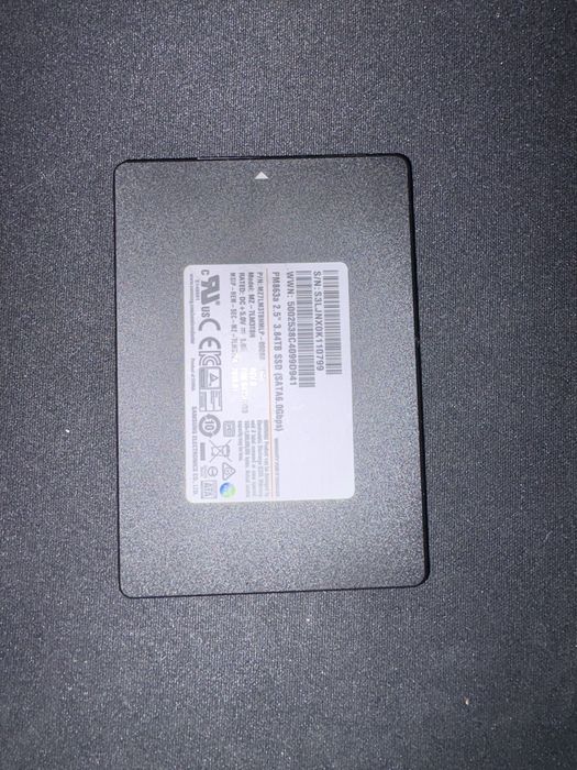 SSD Samsung  3.84TB