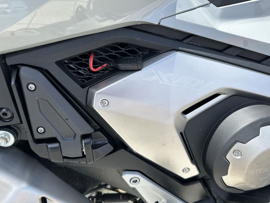 Honda X-ADV 750 Full Extra - Novembro 2022 — 19.000 km