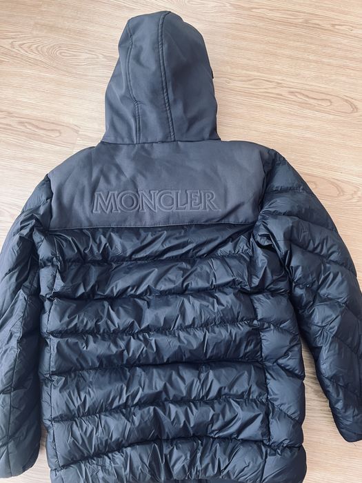 Casaco Moncler criança