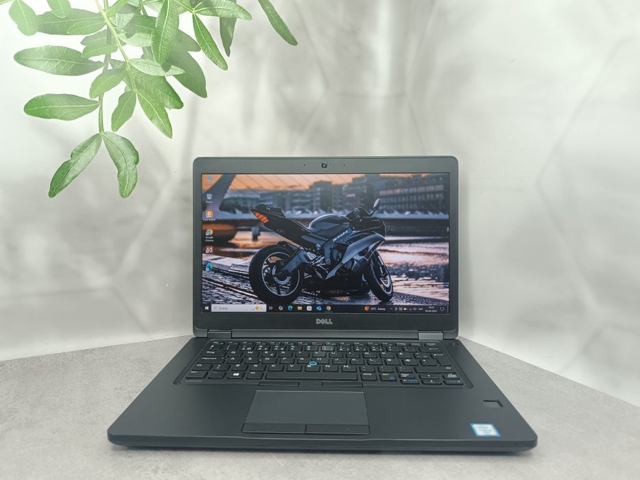 Ноутбук Dell Latitude 5480/i5-6300U/8 ГБ/NVMe 256GB/14" Full HD