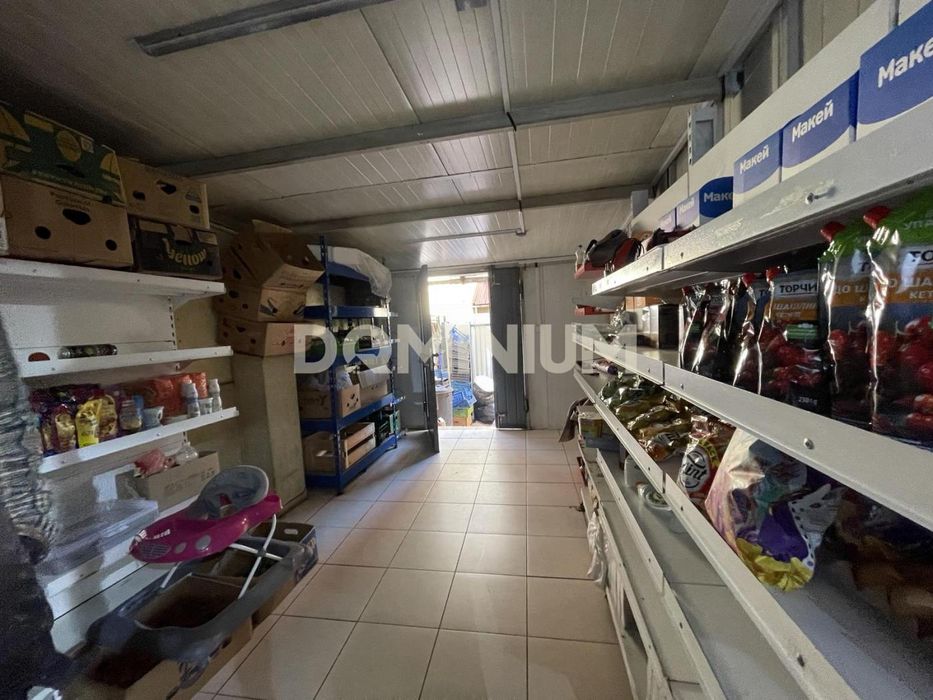 Продається комерція в місті Хуст по центральній дорозі