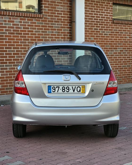 Honda Jazz 1.2 i-DSI 78cv |  AR CONDICIONADO
