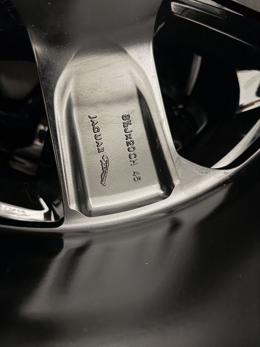 Nowe oryginalne koła zimowe alufelgi 20 Jaguar F Pace X761