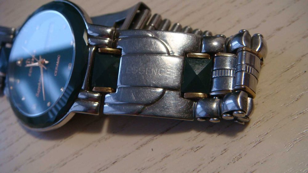 часы Essence Sapphire Quartz bracelet Swiss Stainless watch ES-2702m