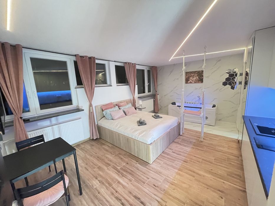Apartamemt z jacuzzi w samym centrum Warszawy