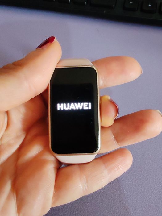 HUAWEI Band 6 com várias pulseiras