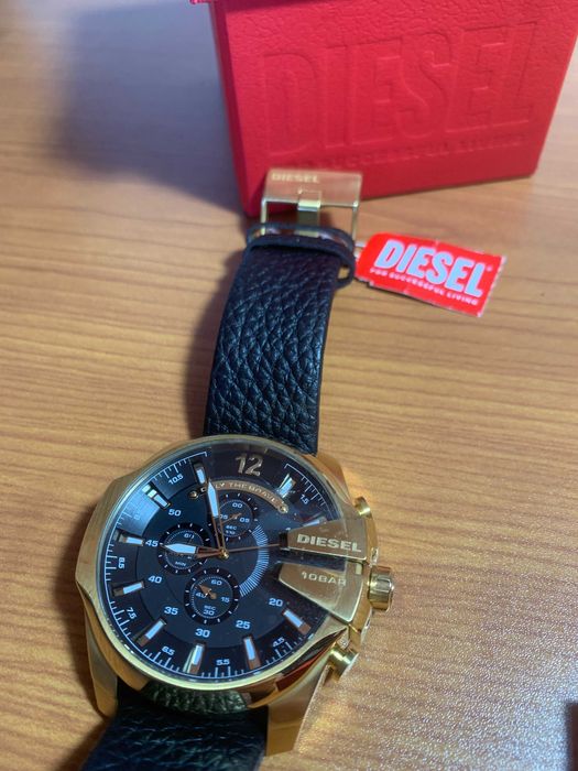 Relógio Diesel Preto & Dourado