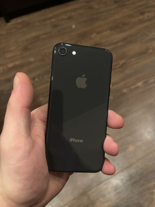 Iphone 8 64 gb Б/У