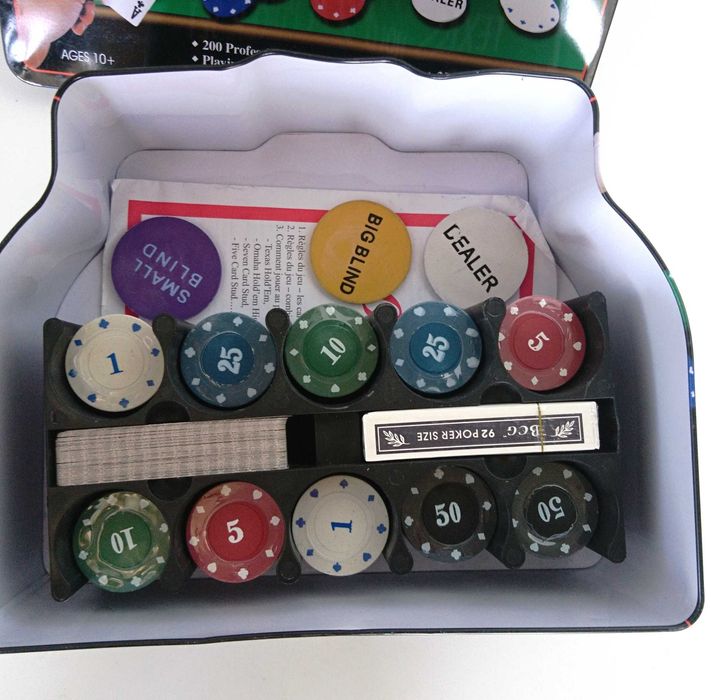 Игра 10+.Набор для покера.