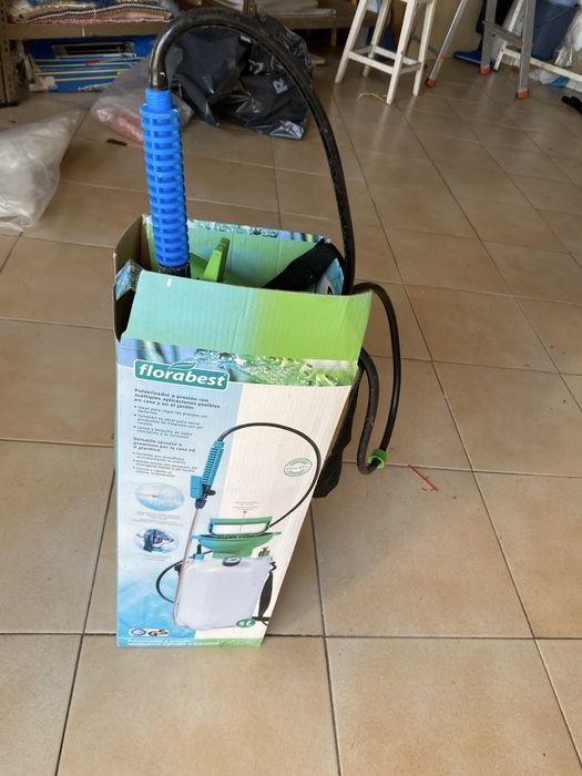 Lote de duas máquinas para pulverizar à pressao