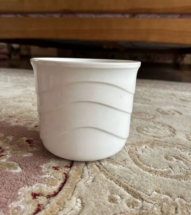 Кашпо,горщики для квітів.