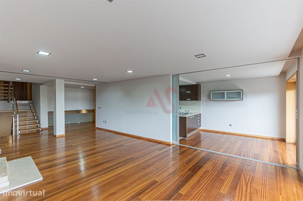 Moradia em Banda T3 em Mesão Frio – Zona Premium de Guimarães