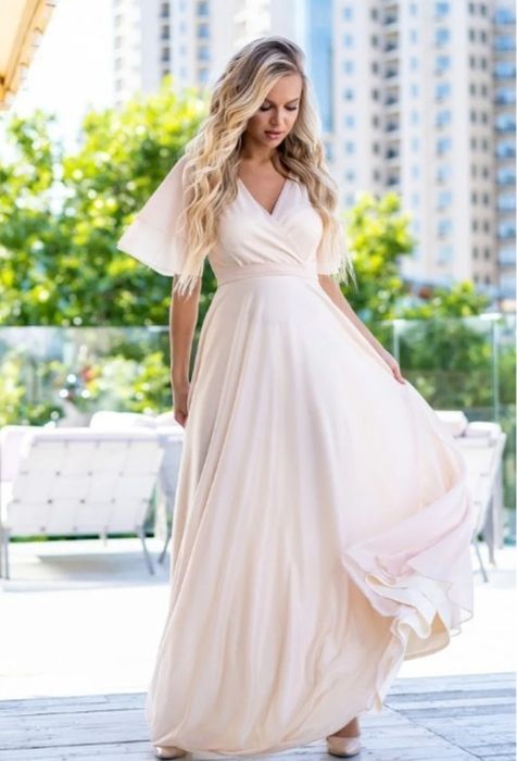 Вечірня сукня бежевий