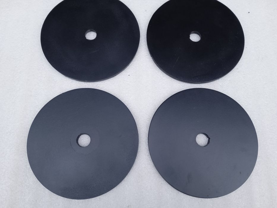 Блины для штанги и или гантели по 4 кг. Отверстие под гриф 28 мм. Гири